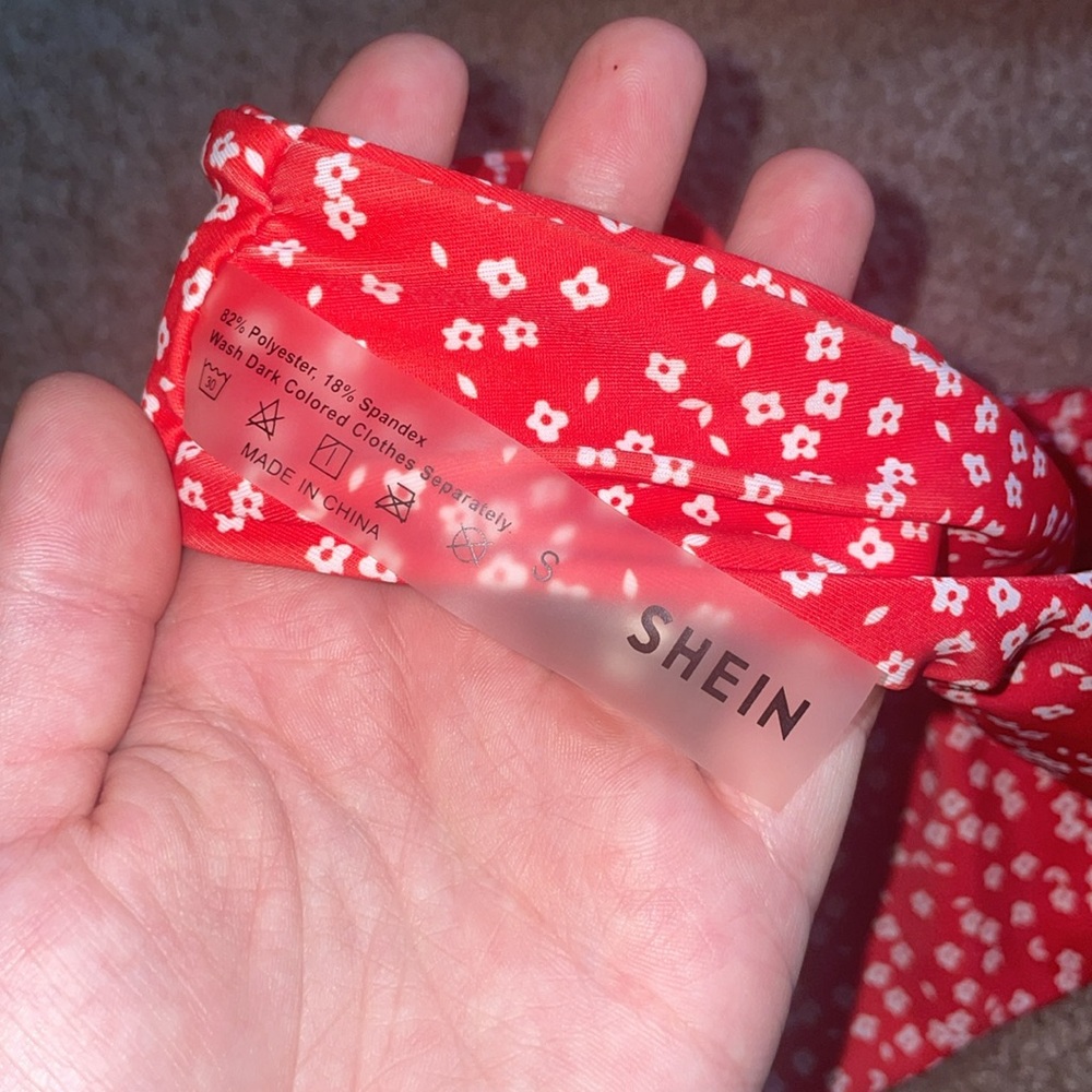 SHEIN Red and White Floral Bikini 2 piece bikini swim wear size small tie top - Picture 5 of 6